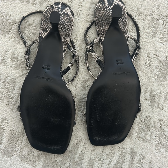 Reformation snake print strappy sandal size 7 - Picture 3 of 4